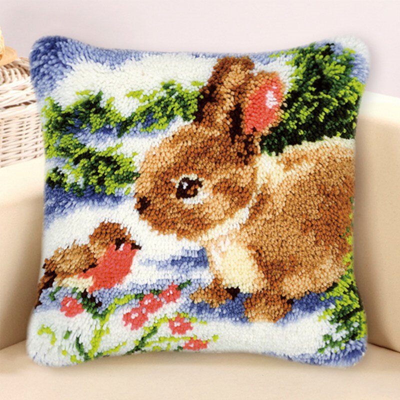 Latch Hook Throw Pillow Animals - Charlie's Diamond Painting