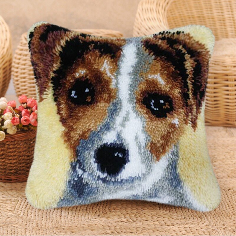 Latch Hook Throw Pillow Animals - Charlie's Diamond Painting