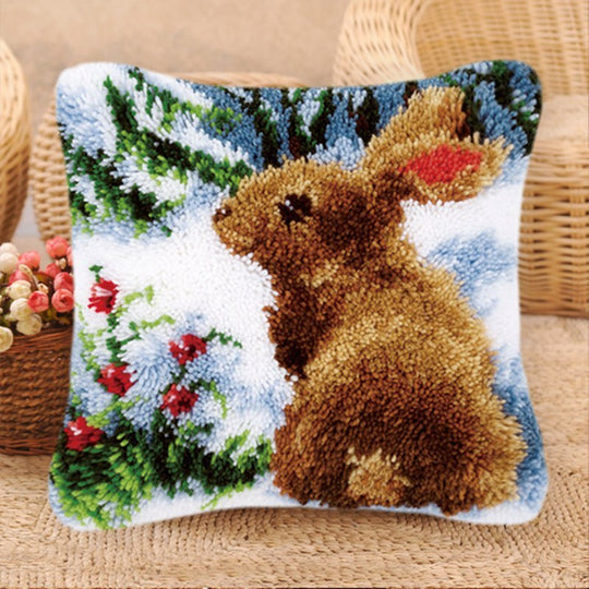 Latch Hook Throw Pillow Animals - Charlie's Diamond Painting